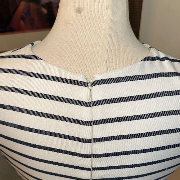 NWT Ralph Lauren Striped Sleeveless Dress - Navy and White Size 2 - Picture 9 of 13